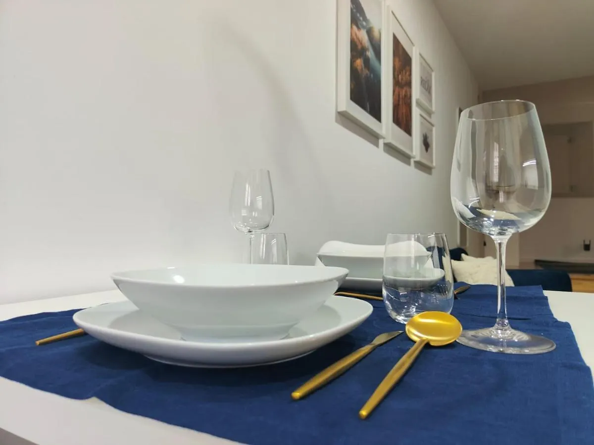 Blue Essence Apartment - Central Coimbra Portugal